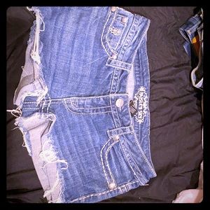 Paisley sky shorts 💙